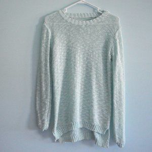 Mint green long sleeved light knit sweater size S
